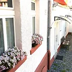 Hotel-pension Zum Hirsch