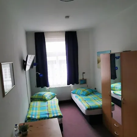 Guest house Hotel-pension Zum Hirsch Hattersheim am Main