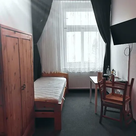 Hotel-pension Zum Hirsch 3*