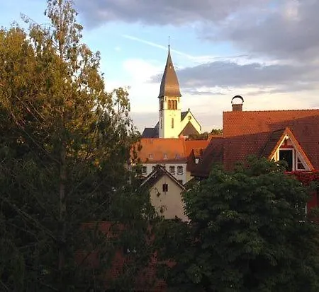 Hotel-pension Zum Hirsch Guest house 3*