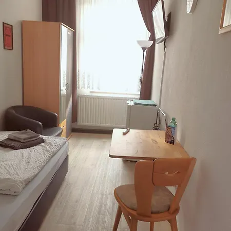 Hotel-pension Zum Hirsch Pensjonat Hattersheim am Main