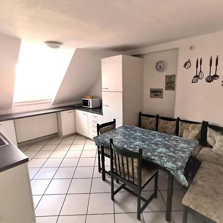 Hotel-pension Zum Hirsch Hattersheim am Main